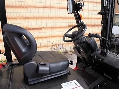 Дизельный погрузчик EP CPCD15T8